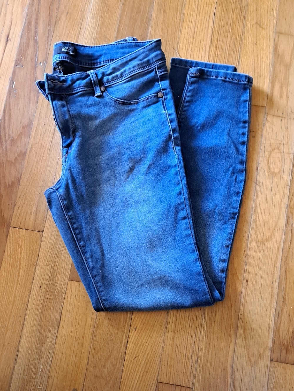 1822 Denim Women's Medium Blue Skinny Jeans
